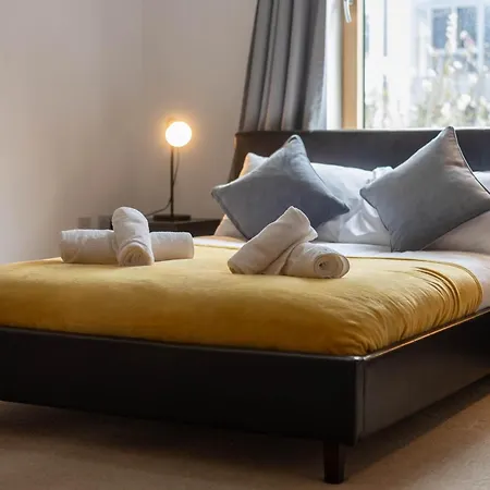 Stylish 2br Flat - Free Gym - Contractors Apartman Bristol