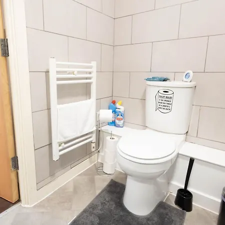 Stylish 2br Flat - Free Gym - Contractors * 布里斯托